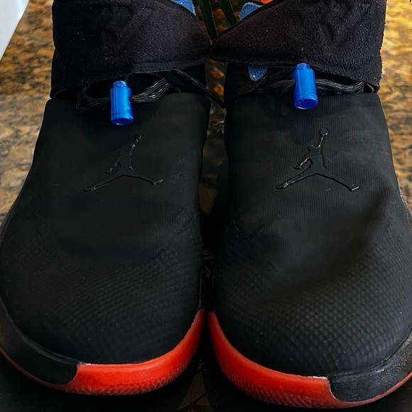 Gently Pre-Loved ? Jordan ? Why not zero basketball ? GOAT shoes size 11 main image 5